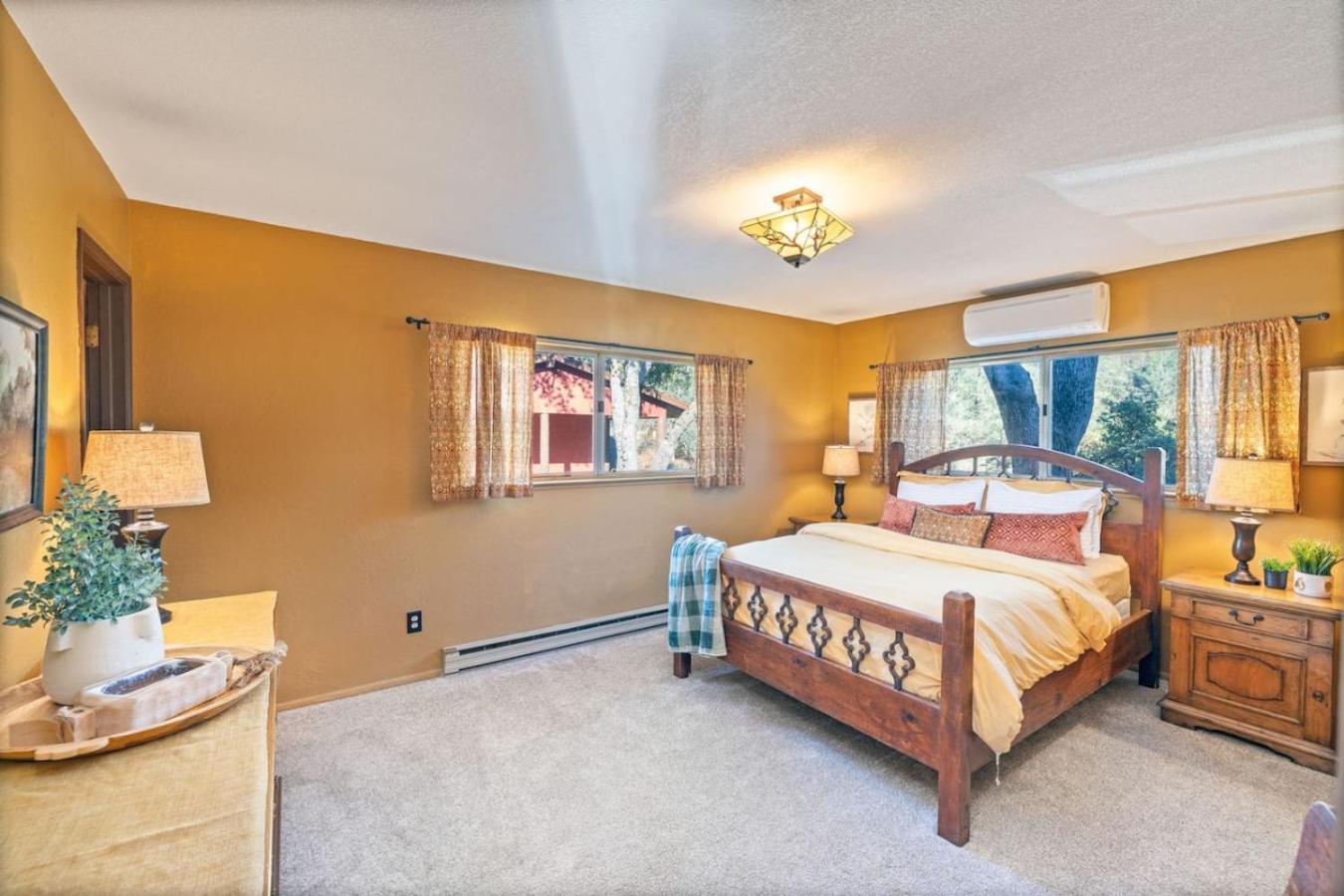 10-acre Forest Villa, 20 Miles From Yosemite South Villa