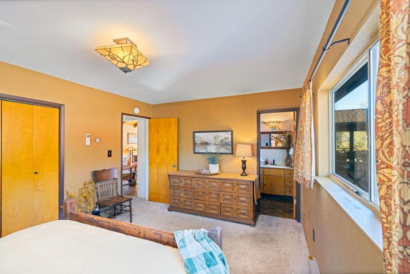 10-acre Forest Villa, 20 Miles From Yosemite South Villa